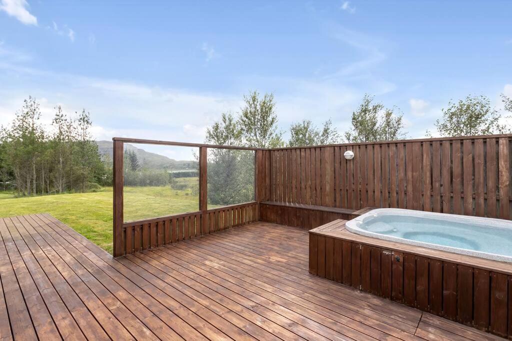 Scandinavian Villa In South Iceland Laugaras Экстерьер фото